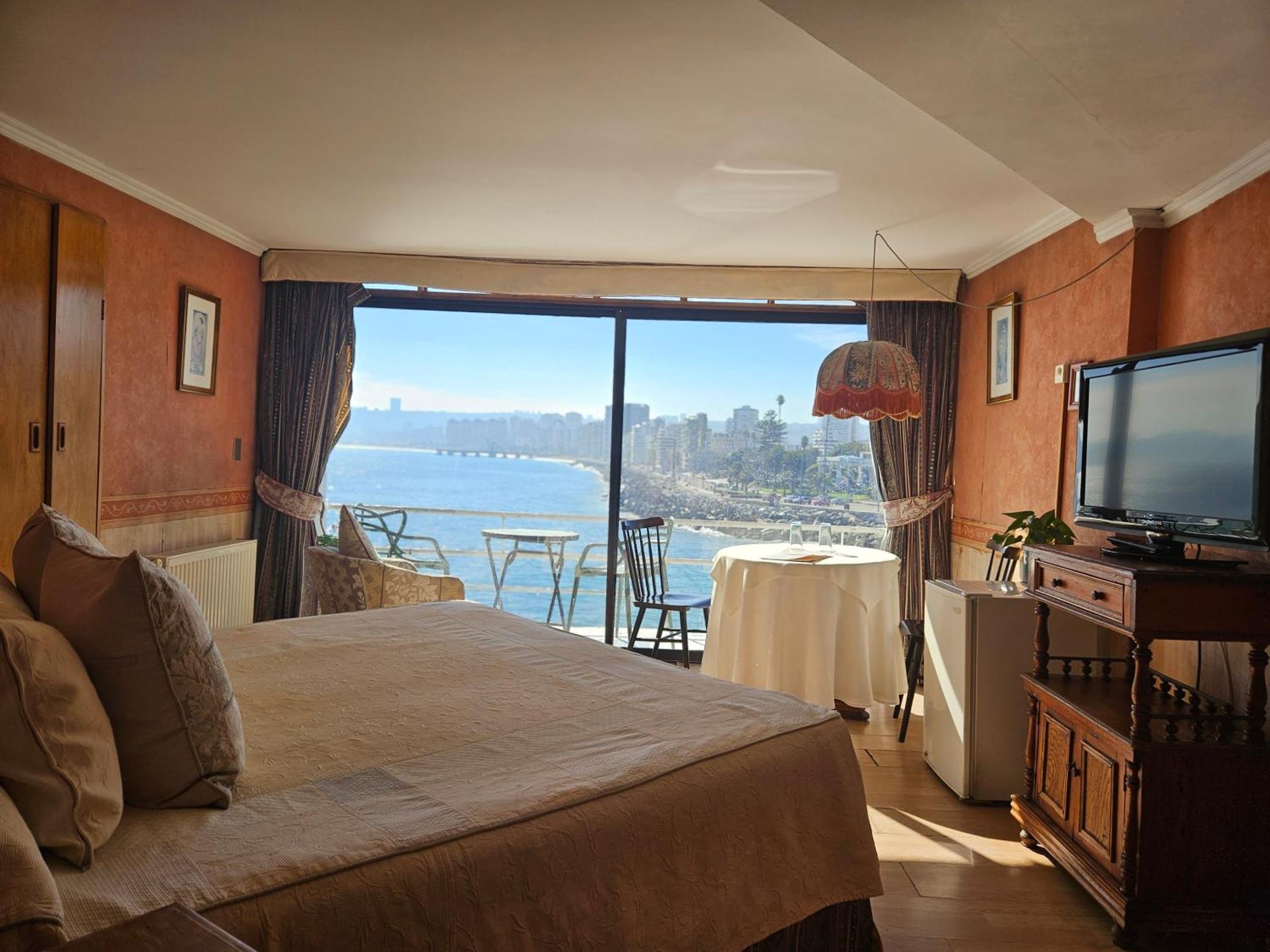 Hotel Restaurant Capducal فينيا ديل مار المظهر الخارجي الصورة
