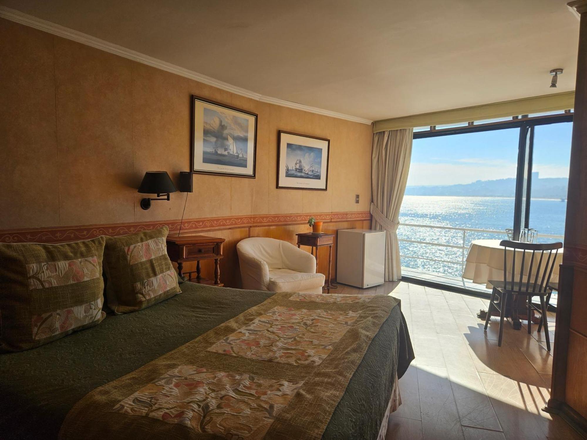 Hotel Restaurant Capducal فينيا ديل مار المظهر الخارجي الصورة